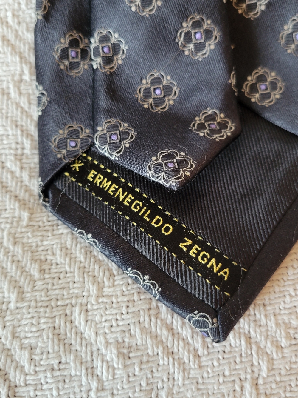 Zegna Grey Patterned Men's Tie - Picture 7 of 7